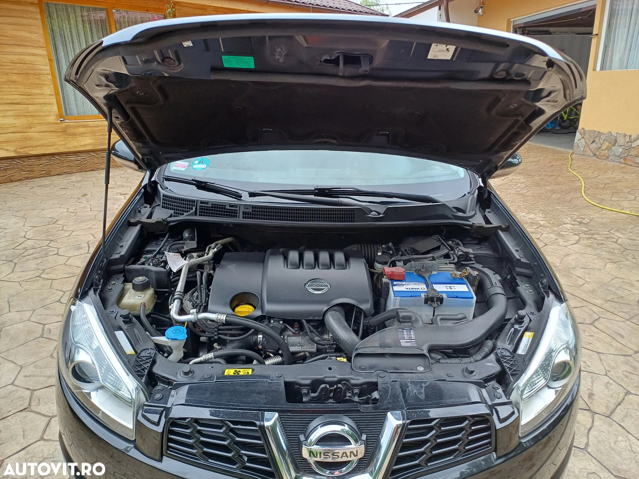 Nissan Qashqai 2.0 DCI 4 x 4 DPF tekna - 13