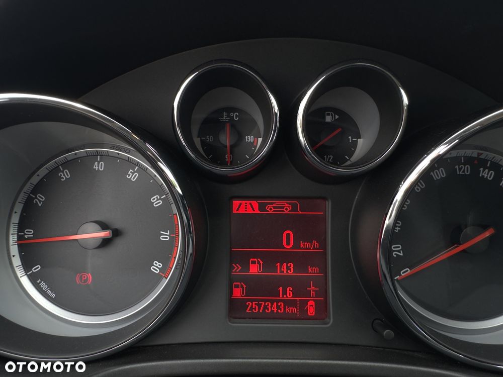 Opel Insignia 2.0 T Cosmo - 13