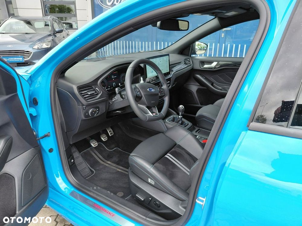 Ford Focus 2.3 EcoBoost ST X Edition - 14