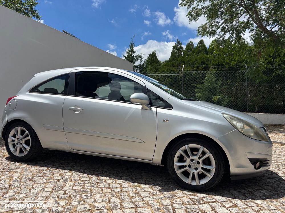 Opel Corsa 1.3 CDTI DPF - 3