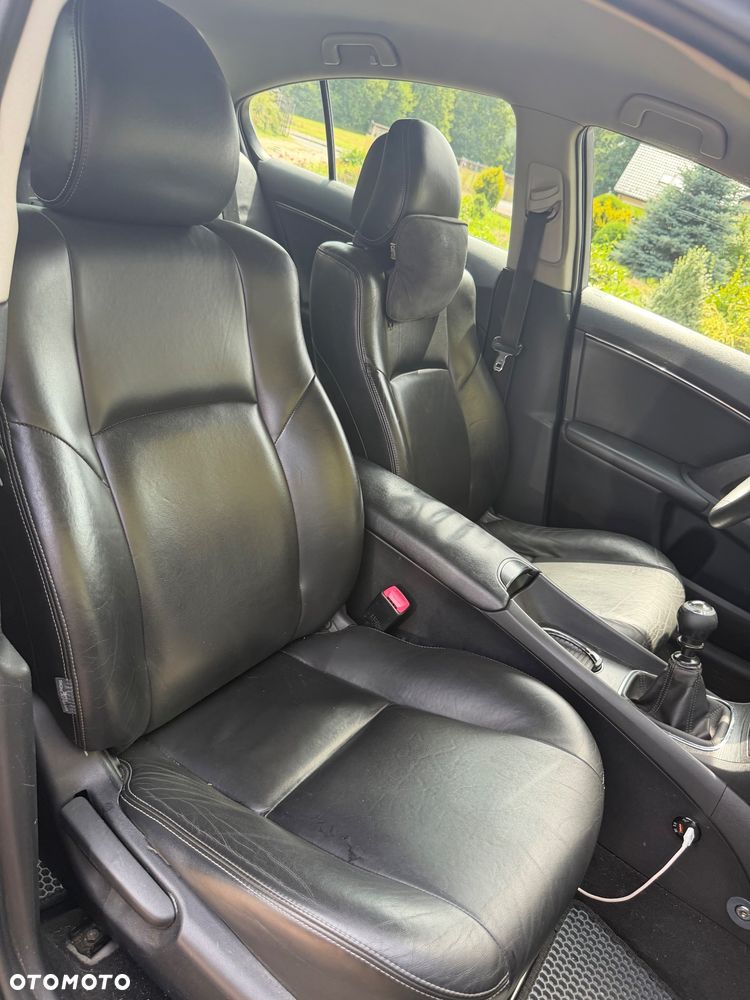 Toyota Avensis 1.8 Premium - 7