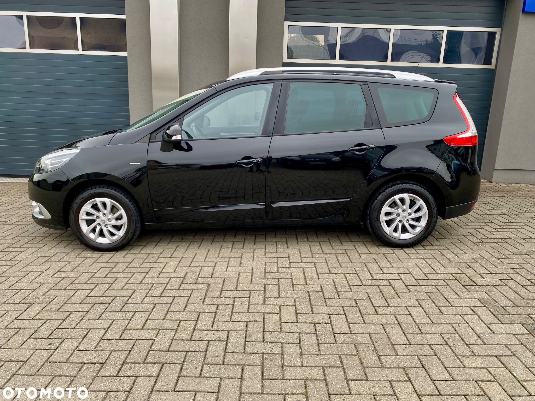 Renault Scenic ENERGY TCe 130 S&S LIMITED - 21