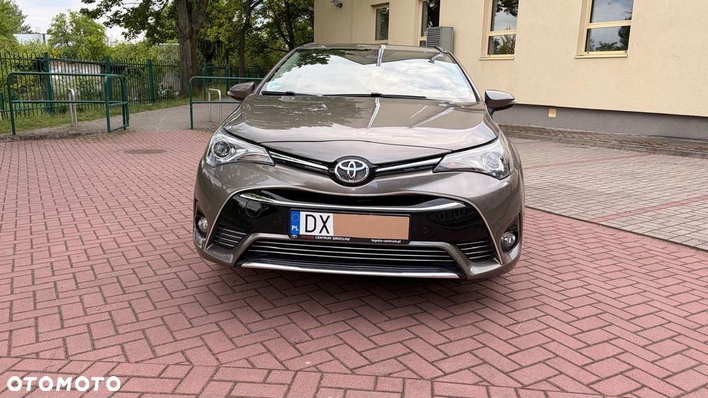 Toyota Avensis 1.8 Selection MS - 27