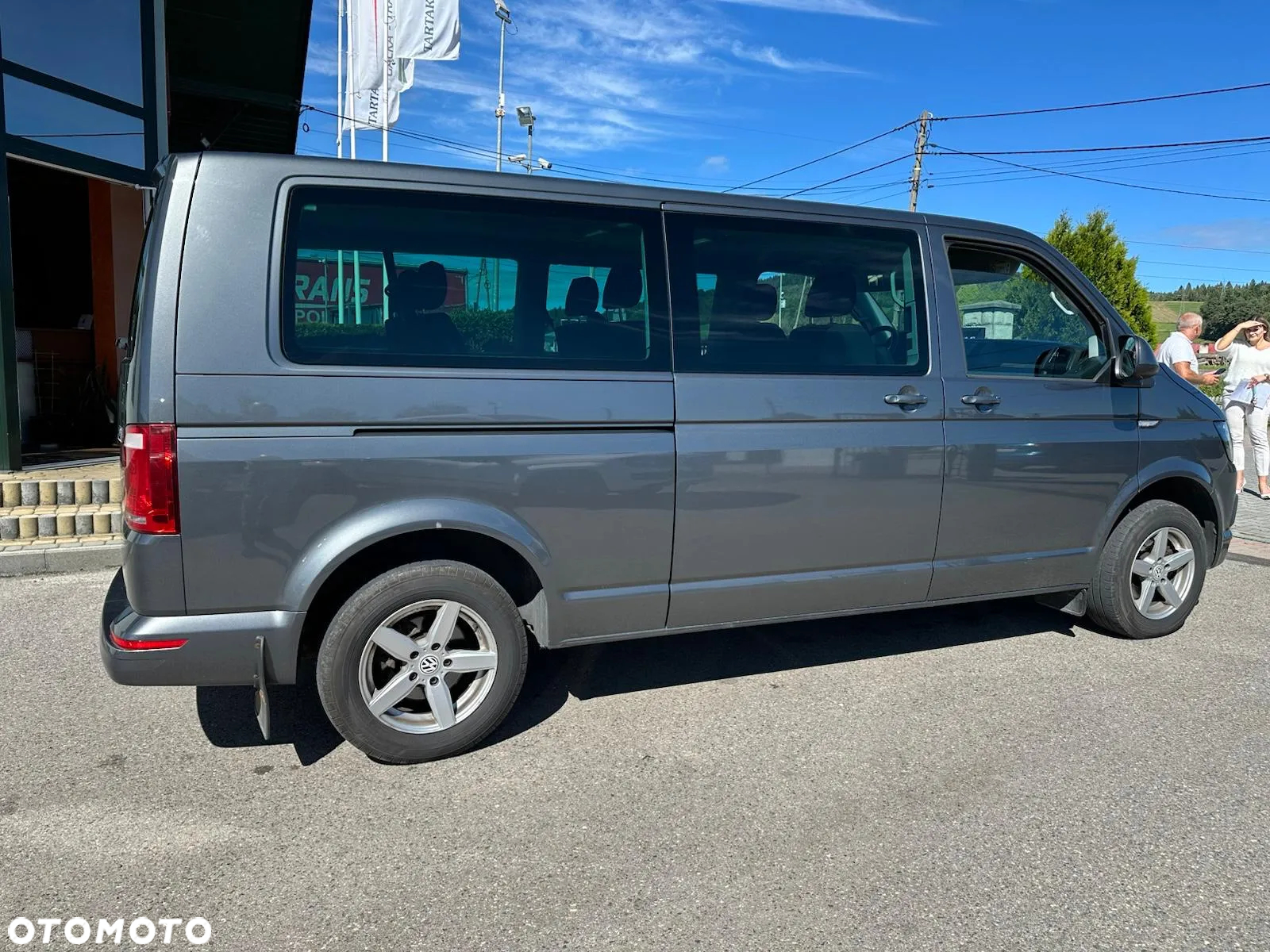 Volkswagen Caravelle 2.0 TDI L1 Comfortline DSG - 9