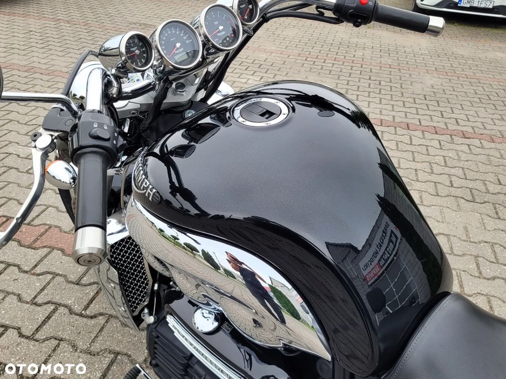 Triumph Rocket - 28