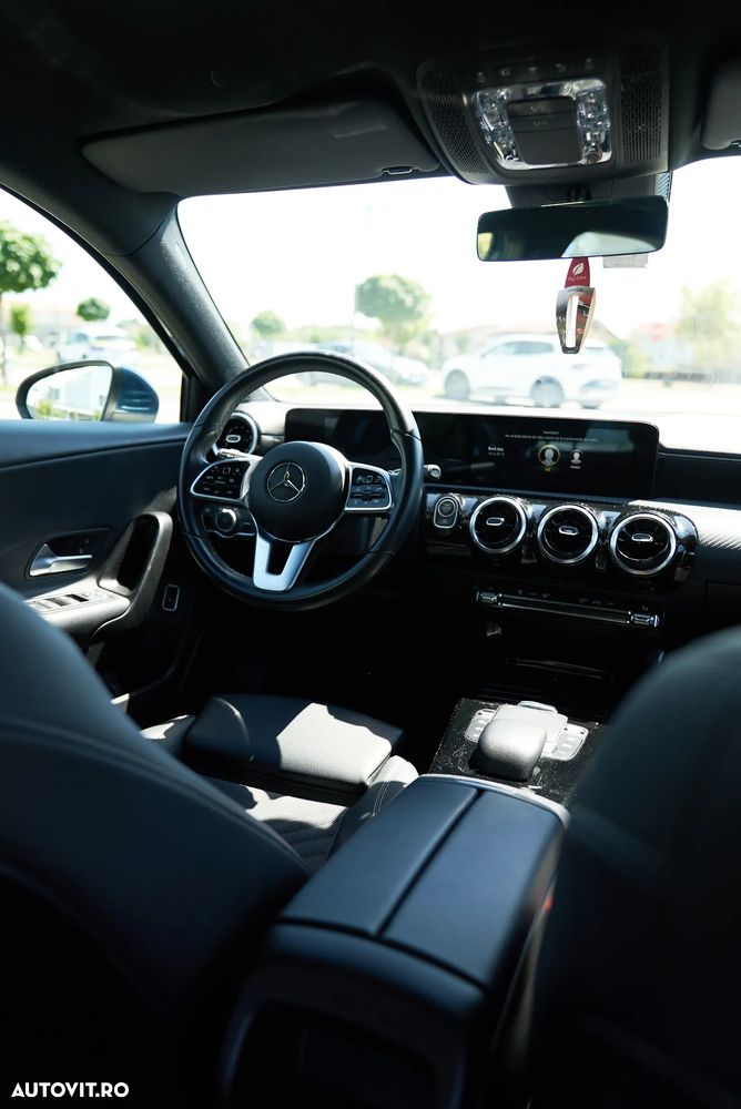Mercedes-Benz A 180 d Sedan 8G-DCT - 8