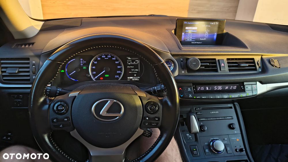 Lexus CT - 6