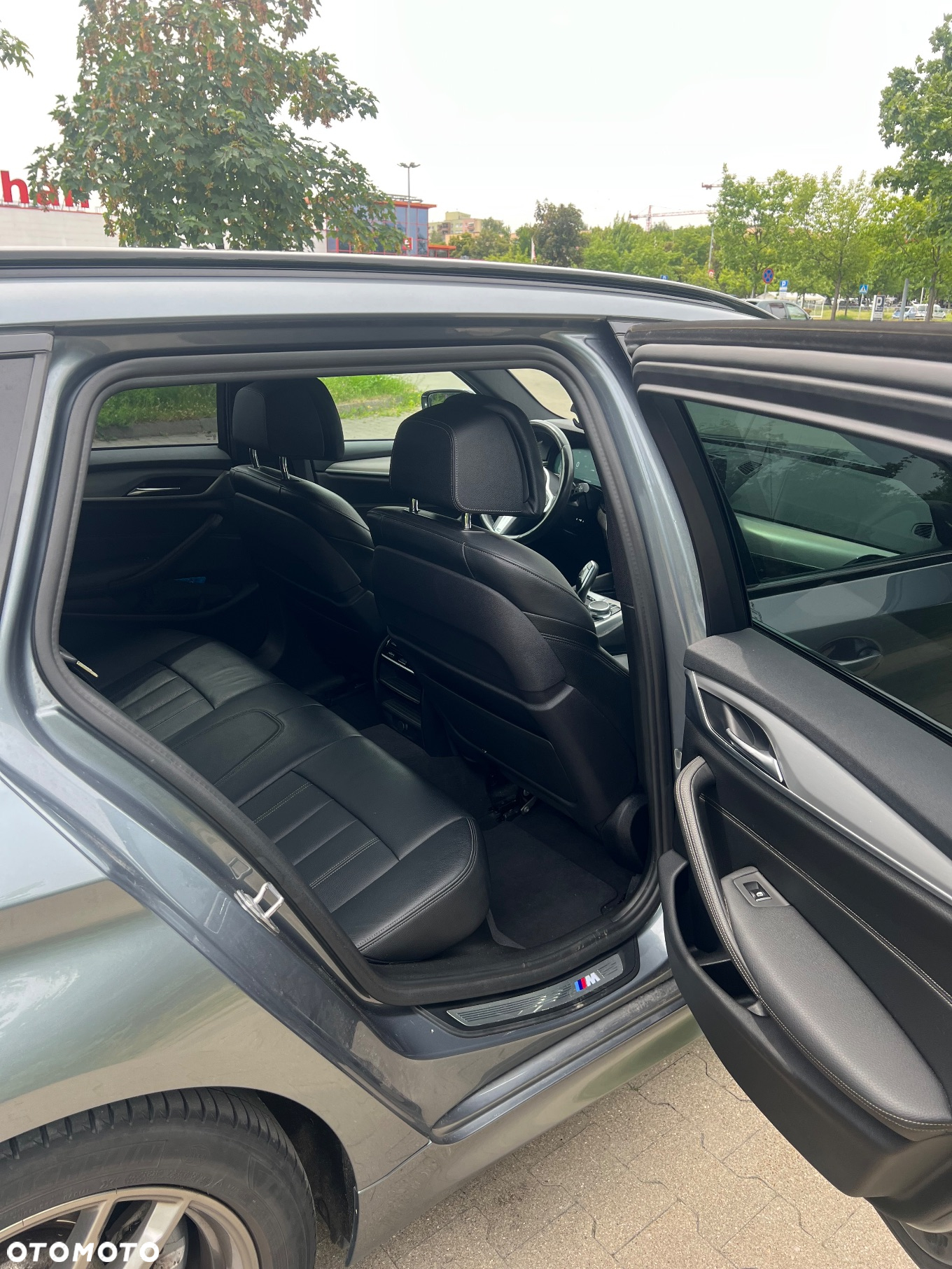 BMW Seria 5 520d M Sport - 9