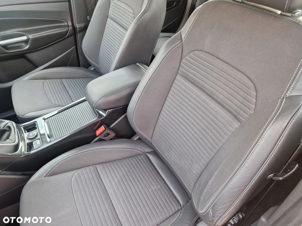 Ford Kuga 1.5 EcoBoost 2x4 Titanium - 7