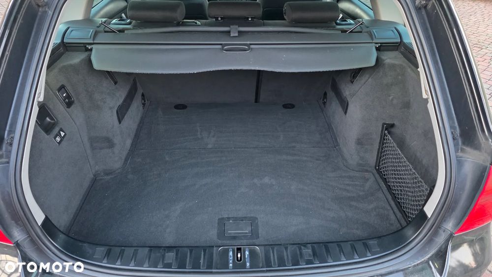 BMW Seria 3 318i - 12