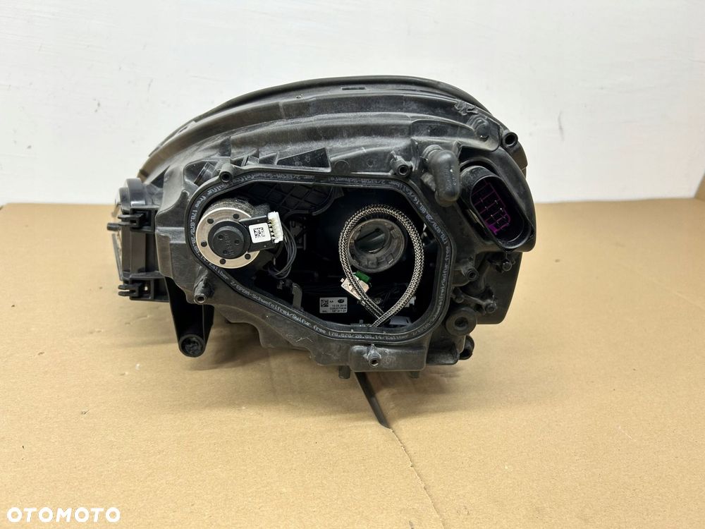 porsche cayenne 7p lift lampa przód prawa - 16