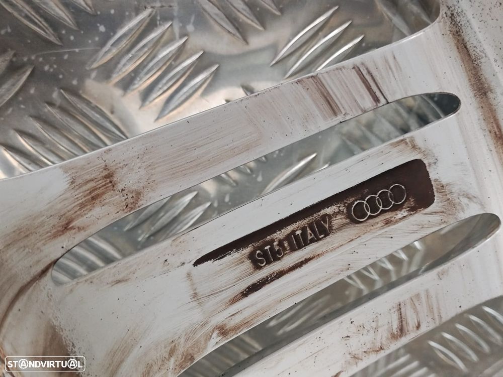 Conjunto de Jantes 19 Originais S-Line SLine Audi A5 8T S5 RS05 9J ET33 5x112 - 13