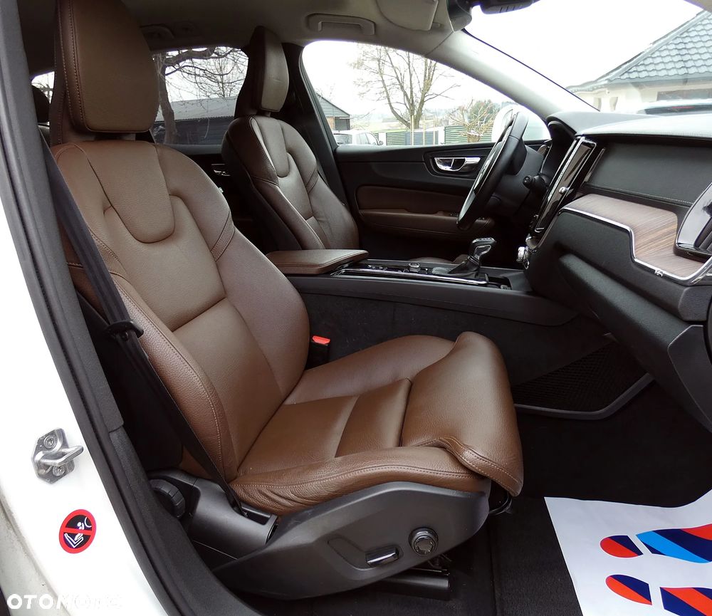 Volvo XC 60 D4 AWD Inscription - 11