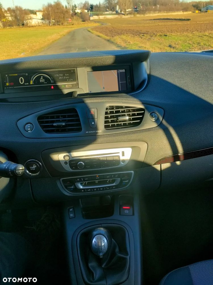 Renault Scenic ENERGY TCe 130 S&S Paris - 21