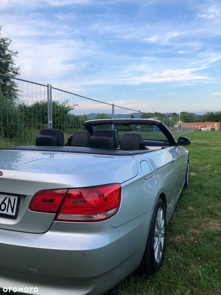 BMW Seria 3 320i - 14