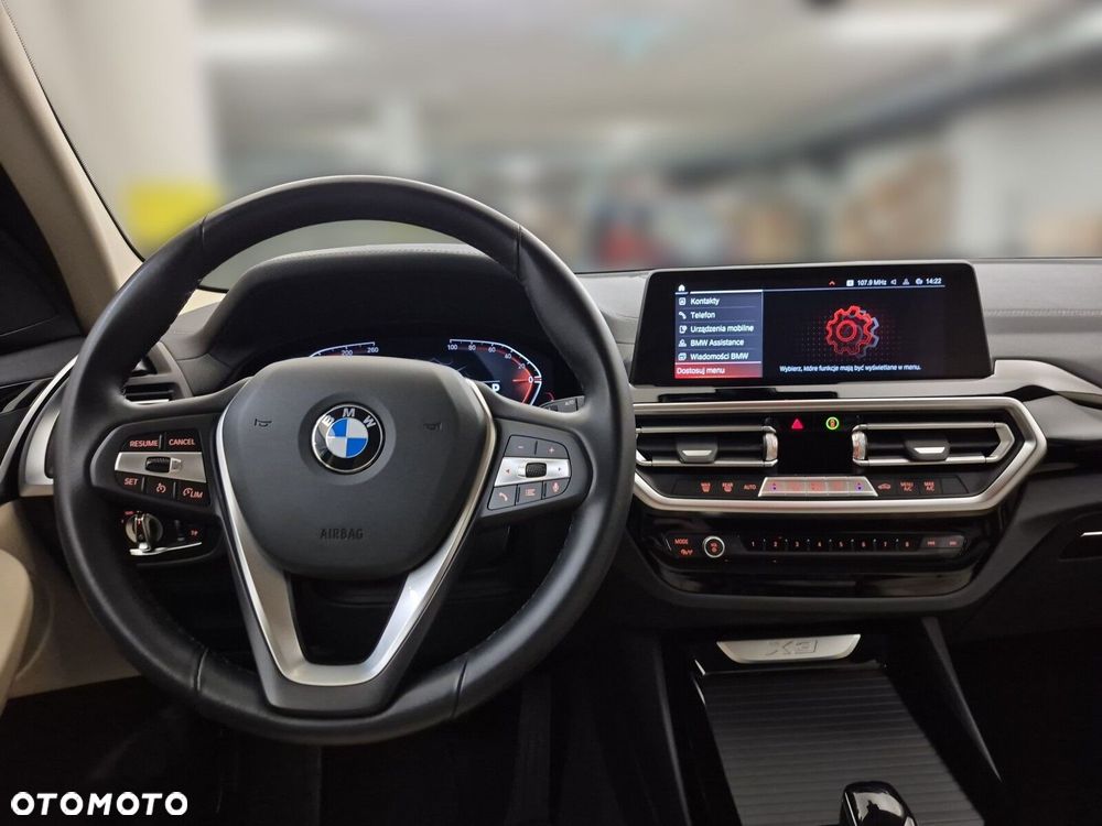 BMW X3 xDrive20i mHEV - 15