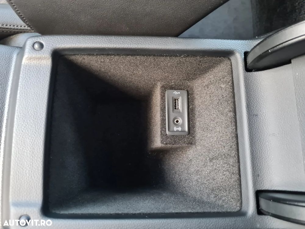 Volkswagen Passat Alltrack - 25