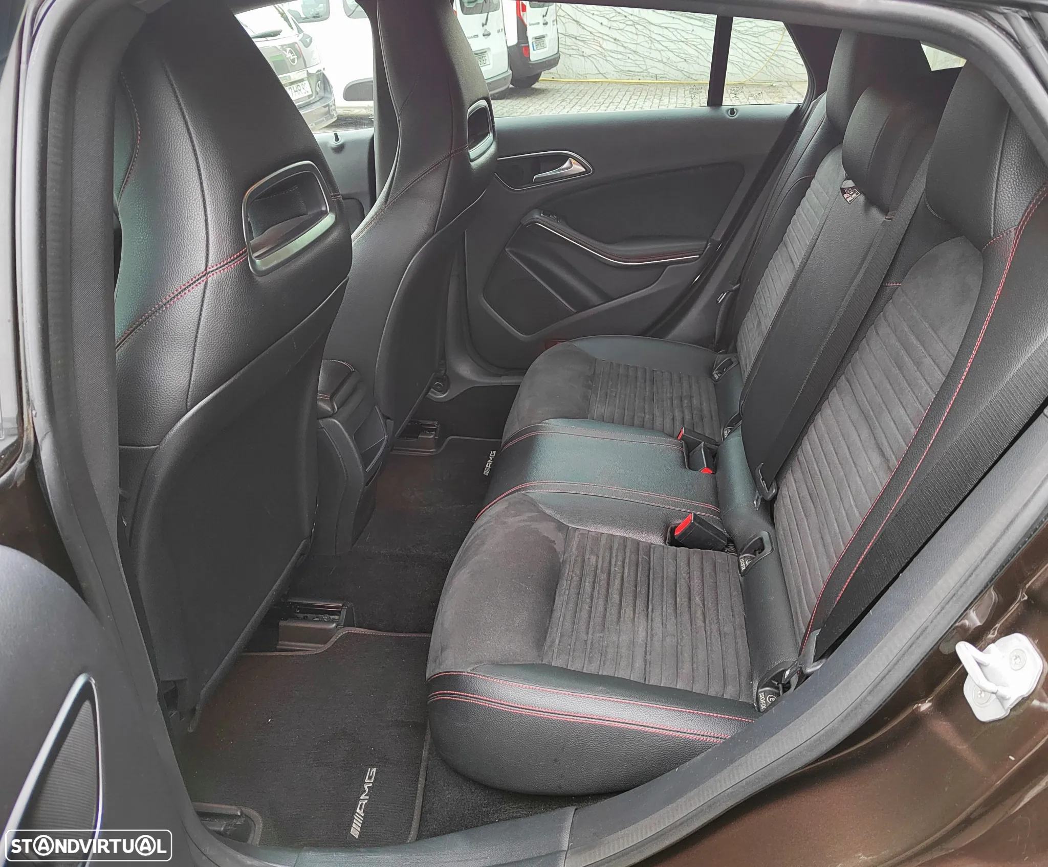 Mercedes-Benz CLA 200 d Shooting Brake AMG Line - 14