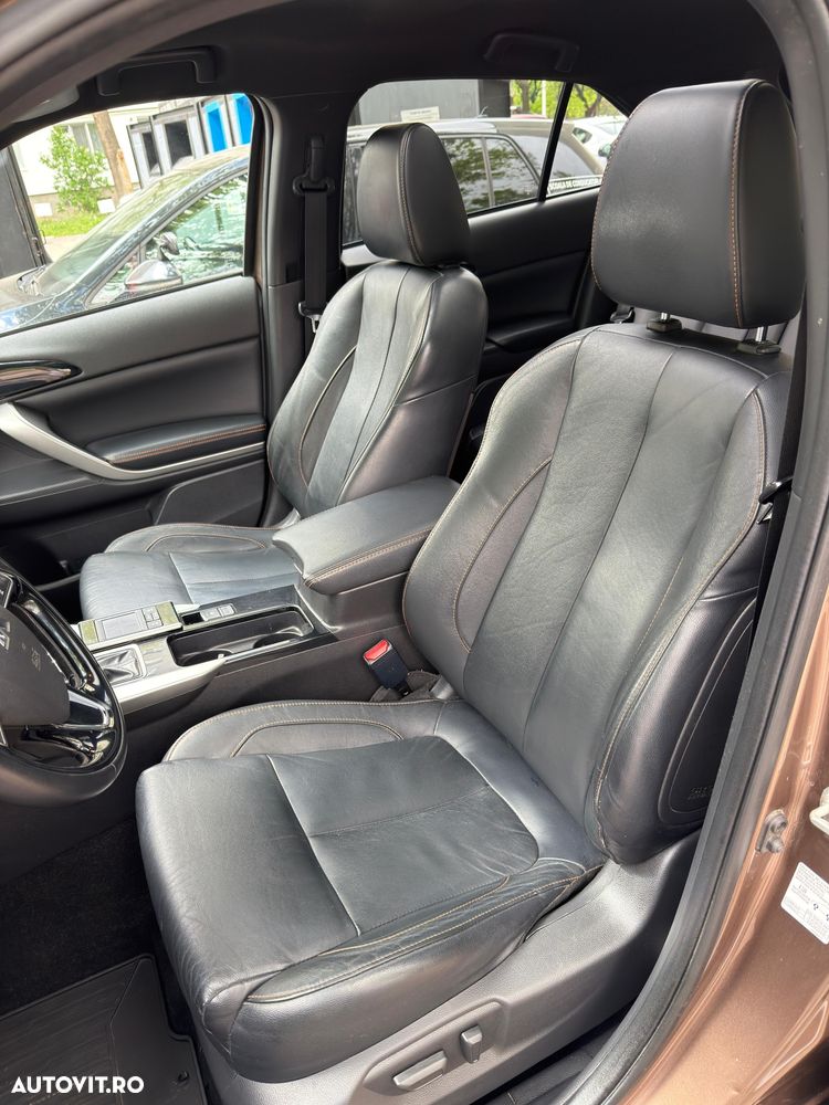 Mitsubishi Eclipse-Cross - 18