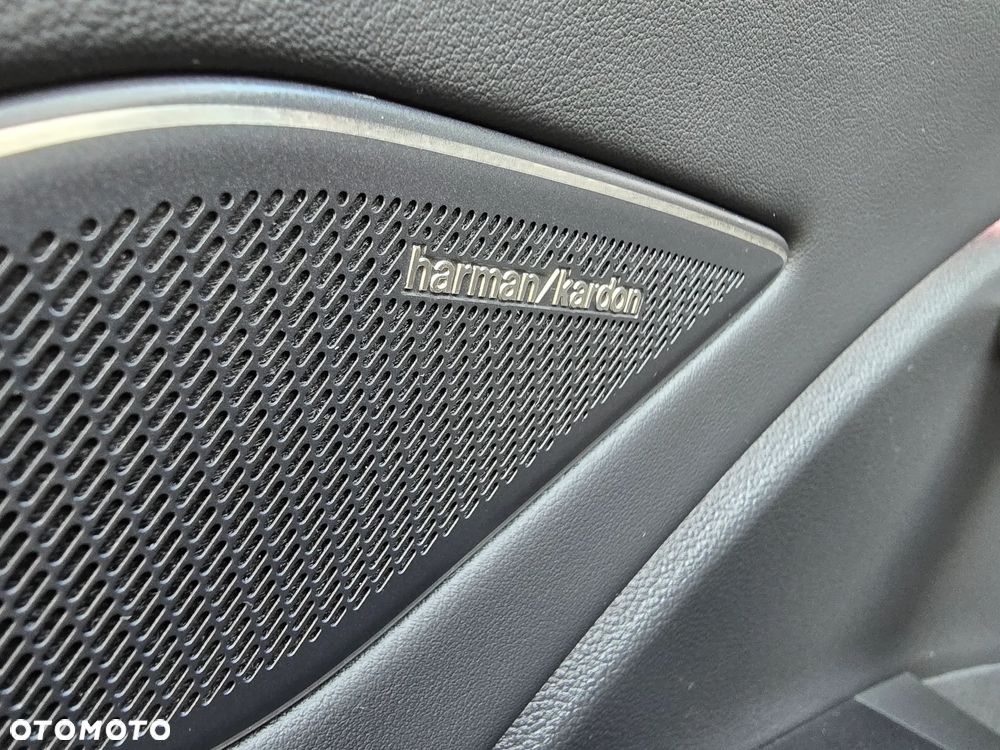 Volkswagen Tiguan - 23