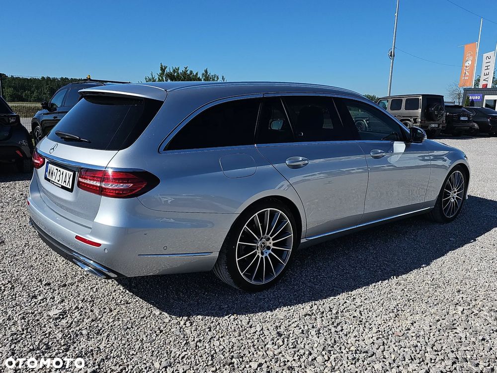 Mercedes-Benz Klasa E 220 d mHEV 4-Matic Exclusive 9G-Tronic - 6
