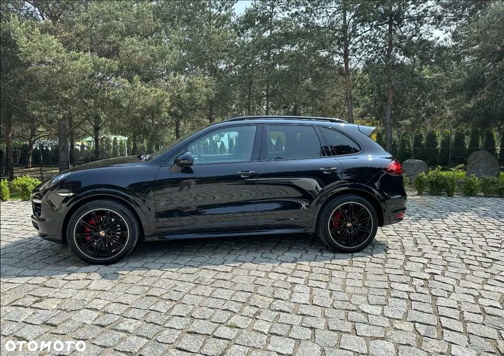 Porsche Cayenne GTS - 11