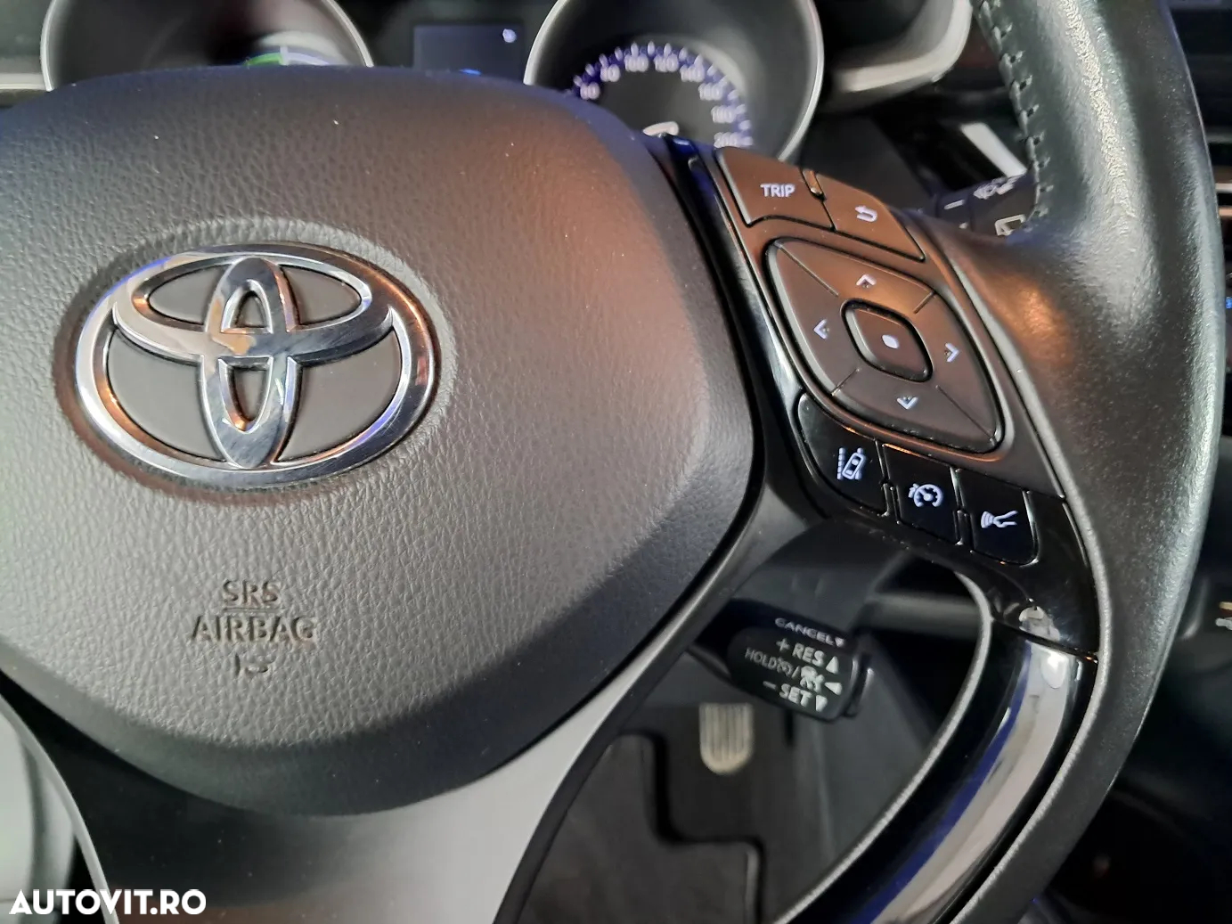 Toyota C-HR - 13
