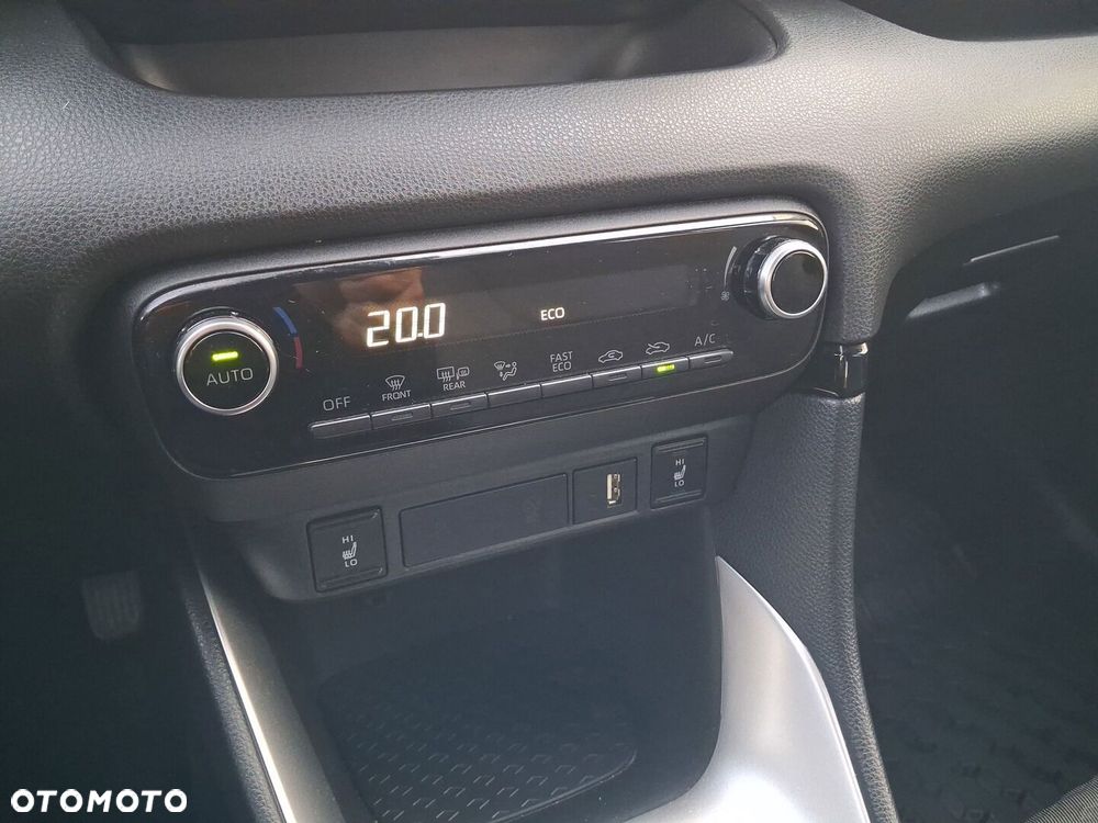Toyota Yaris Hybrid 1.5 Comfort - 19