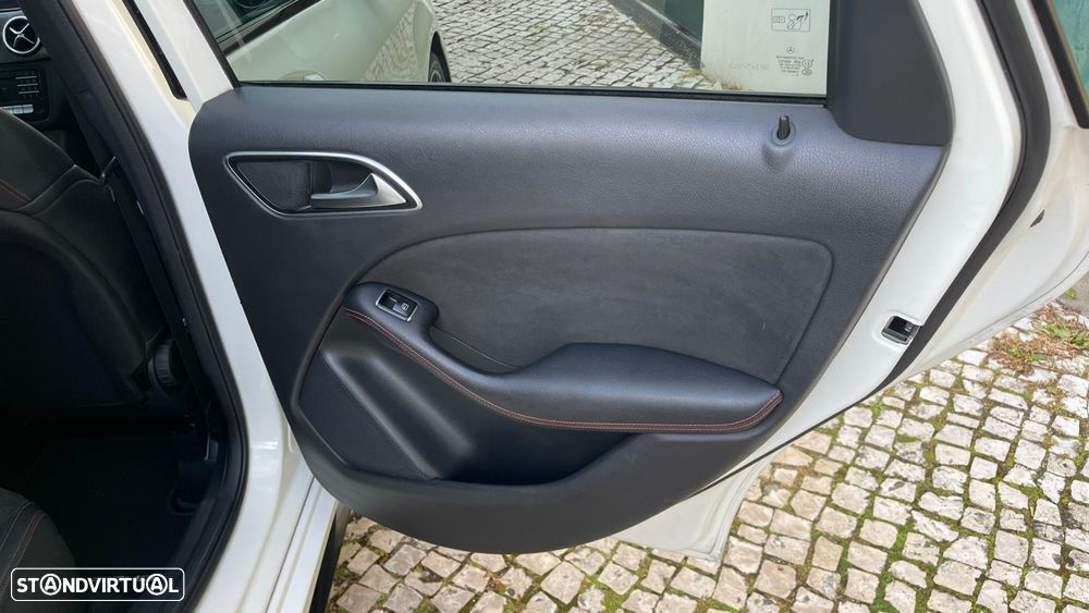 Mercedes-Benz B 200 (CDI) d 7G-DCT AMG Line - 18