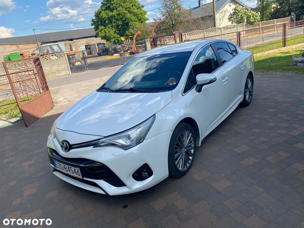 Toyota Avensis 2.0 D-4D Premium - 12