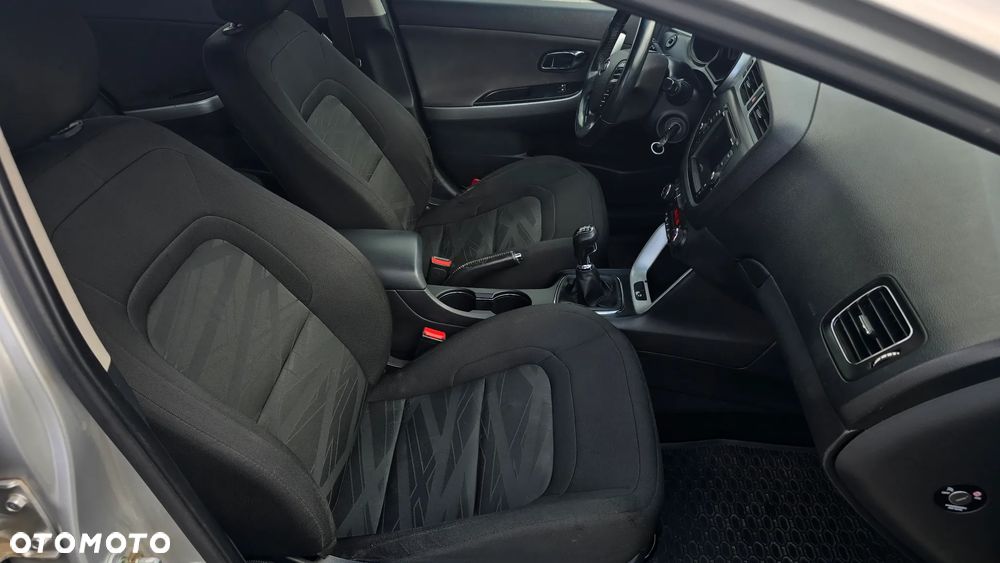 Kia Ceed 1.6 CRDi L - 19