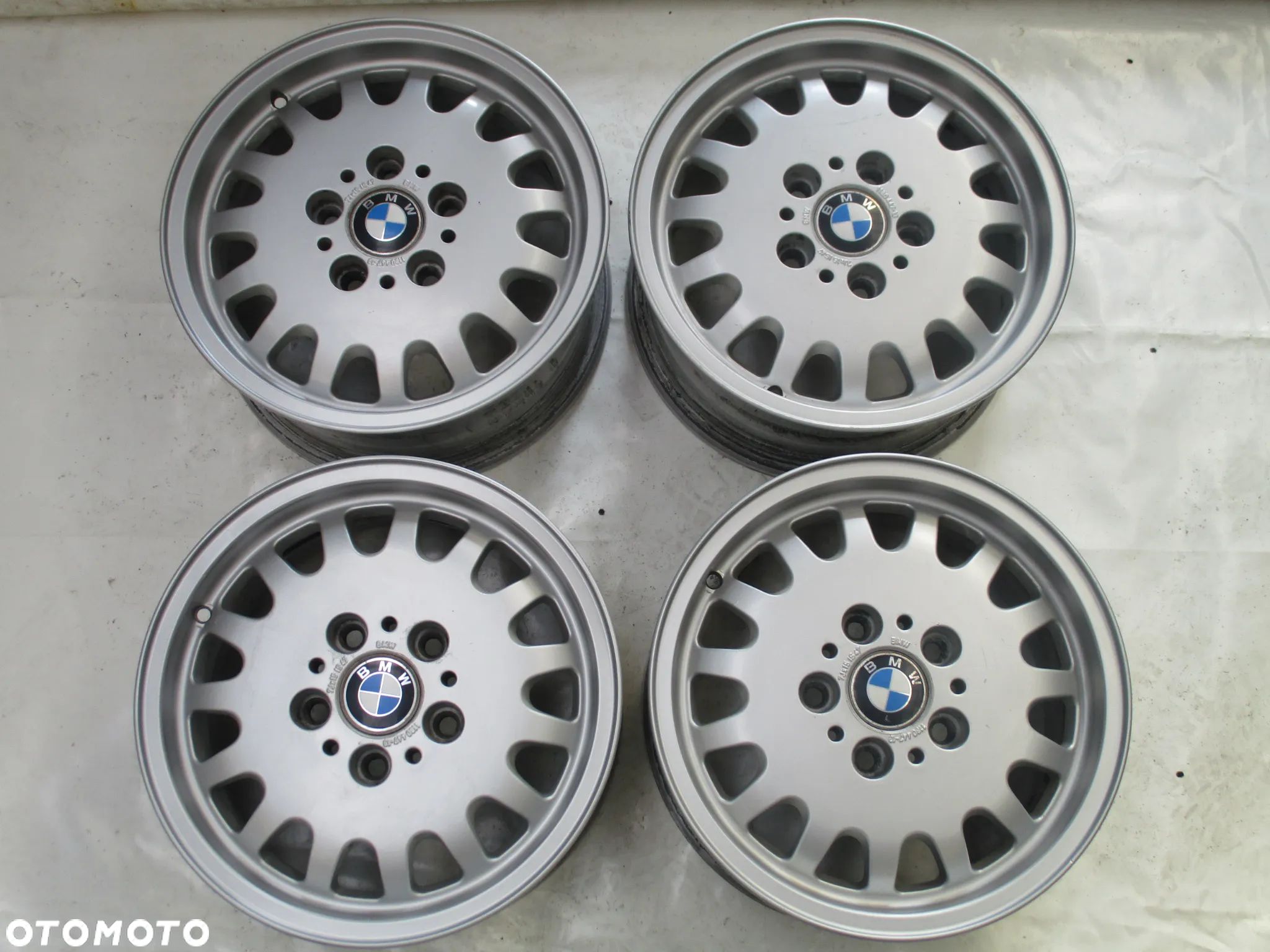 FELGI ALUMINIOWE 15 BMW E36 ET47 - 1