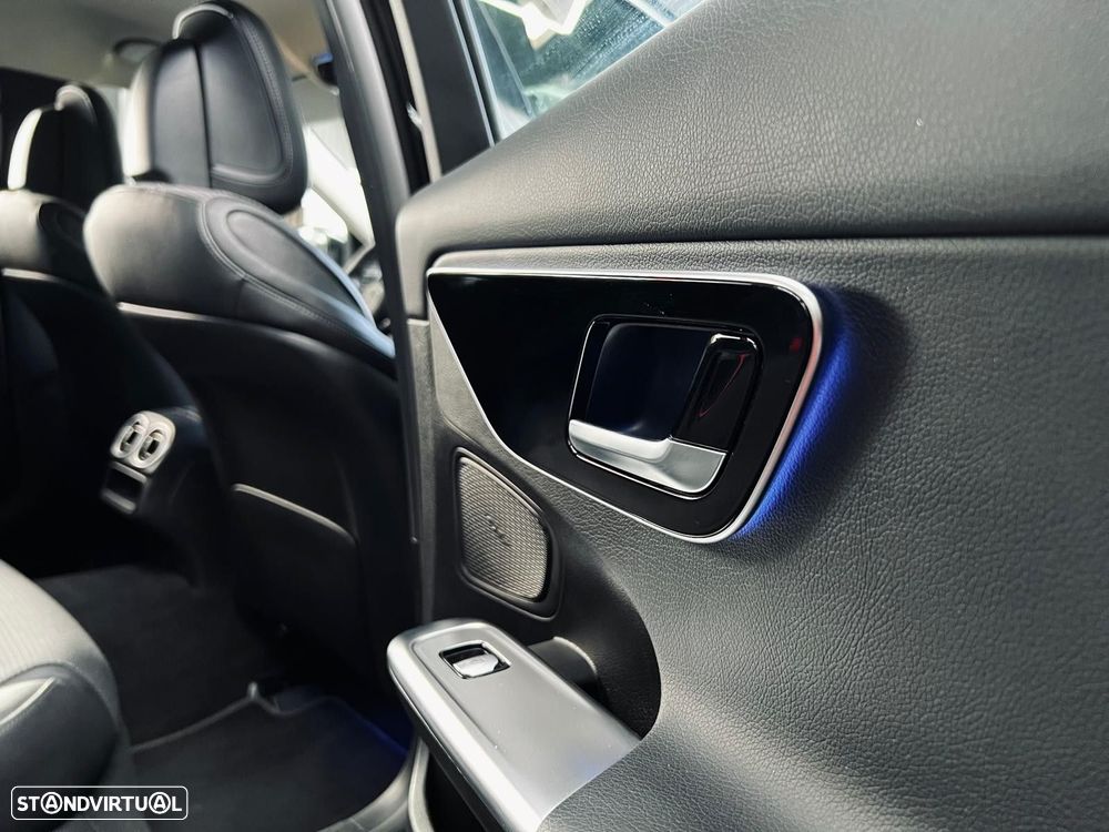 Mercedes-Benz C 300 de Avantgarde - 39