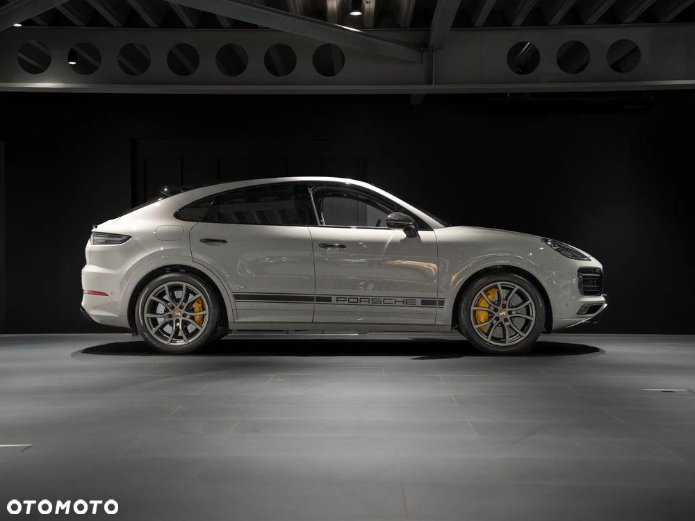 Porsche Cayenne - 6