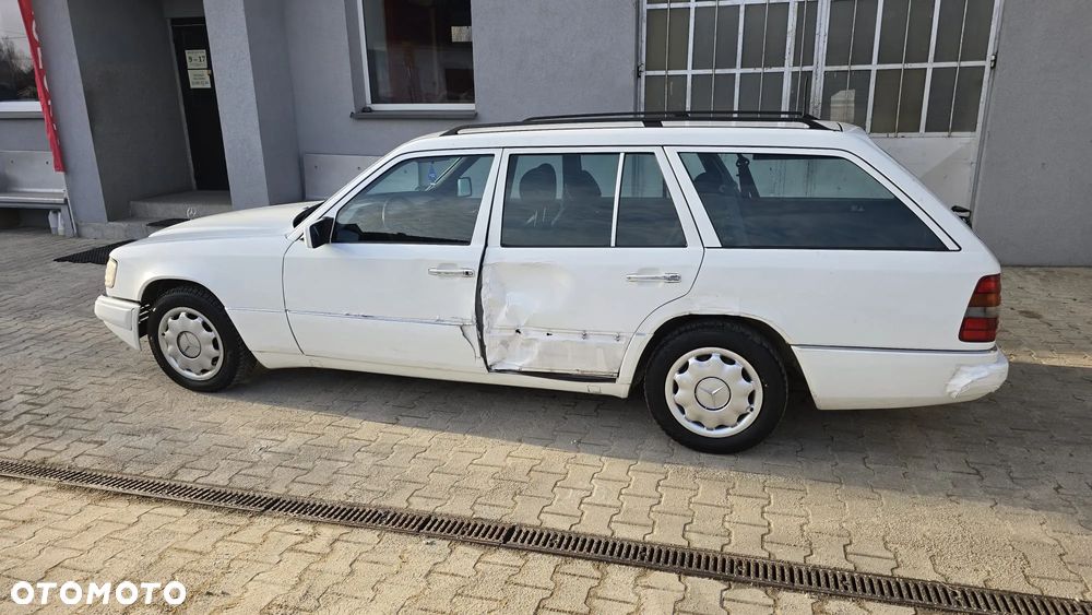 Mercedes-Benz W124 (1984-1993) - 23