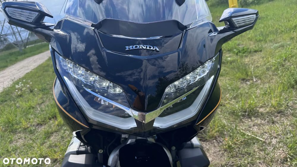 Honda GL - 24