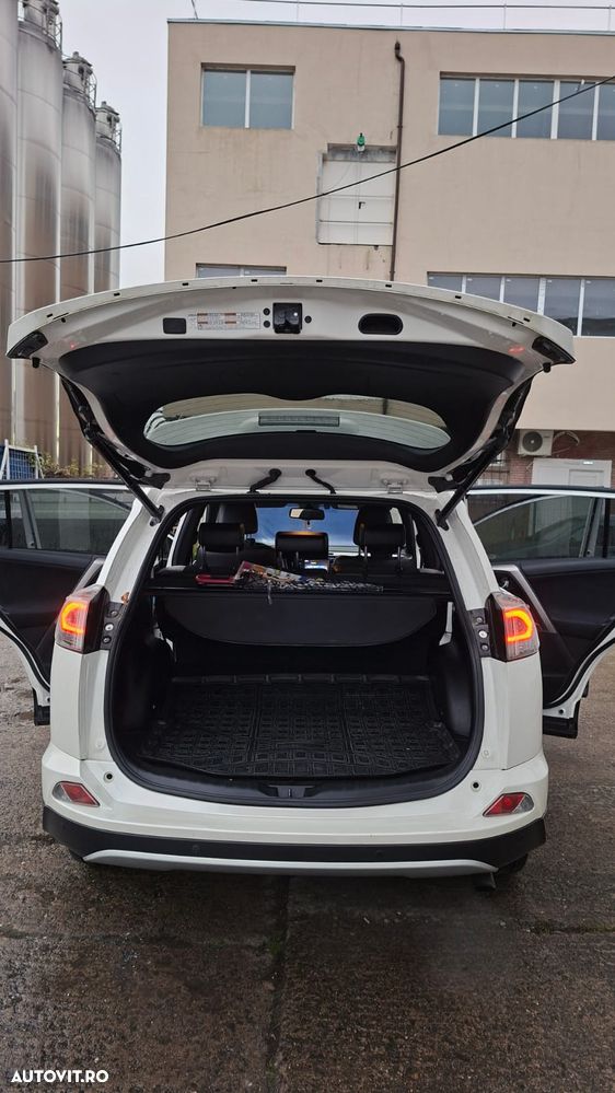 Toyota RAV4 2.5 4x4 Hybrid Edition S+ - 6