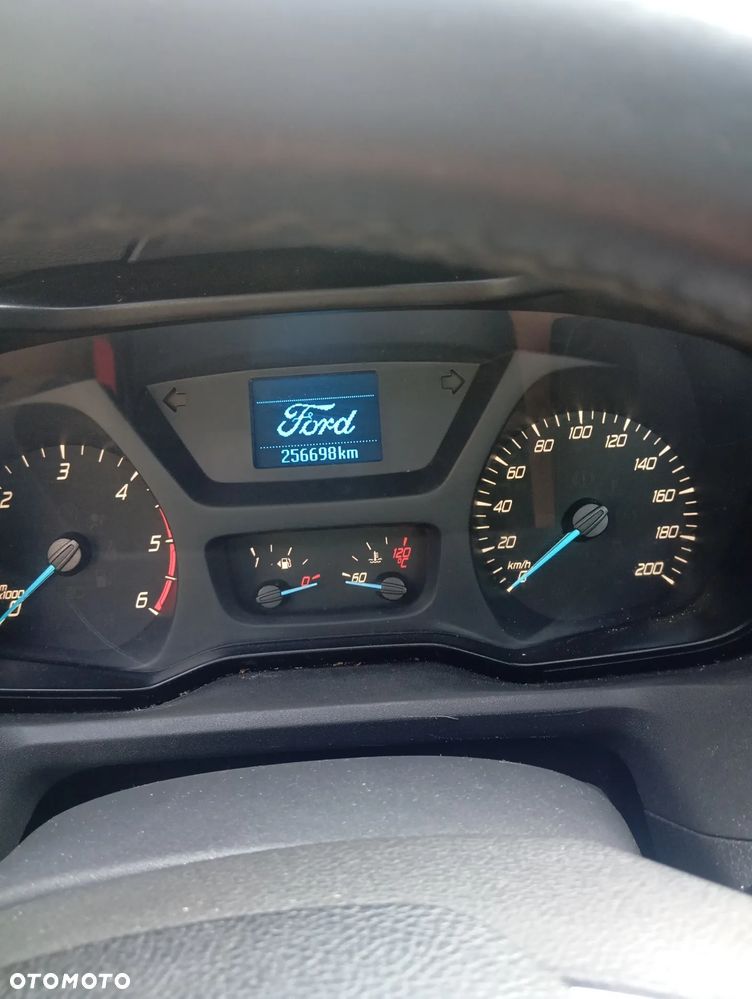 Ford Transit - 17