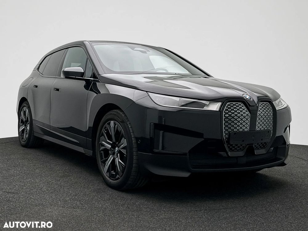 BMW iX xDrive40 - 21