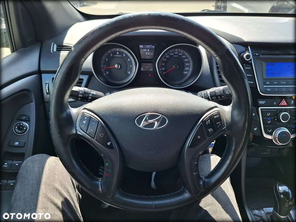 Hyundai i30 1.6 GDI BlueDrive Premium DCT - 19