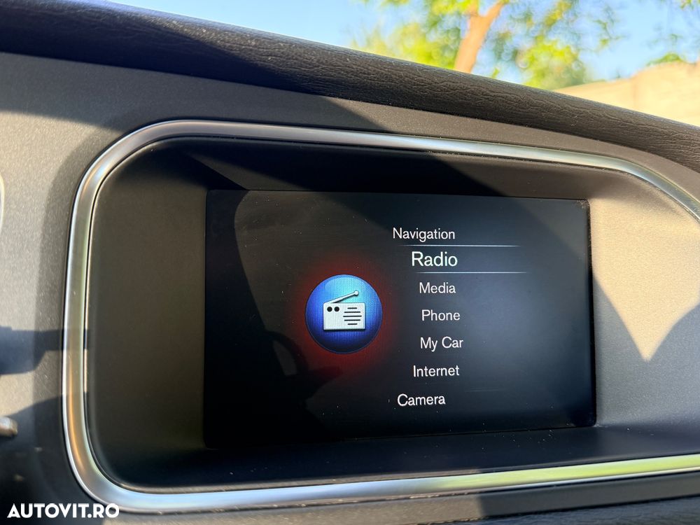 Volvo V40 D3 Geartronic Summum - 28