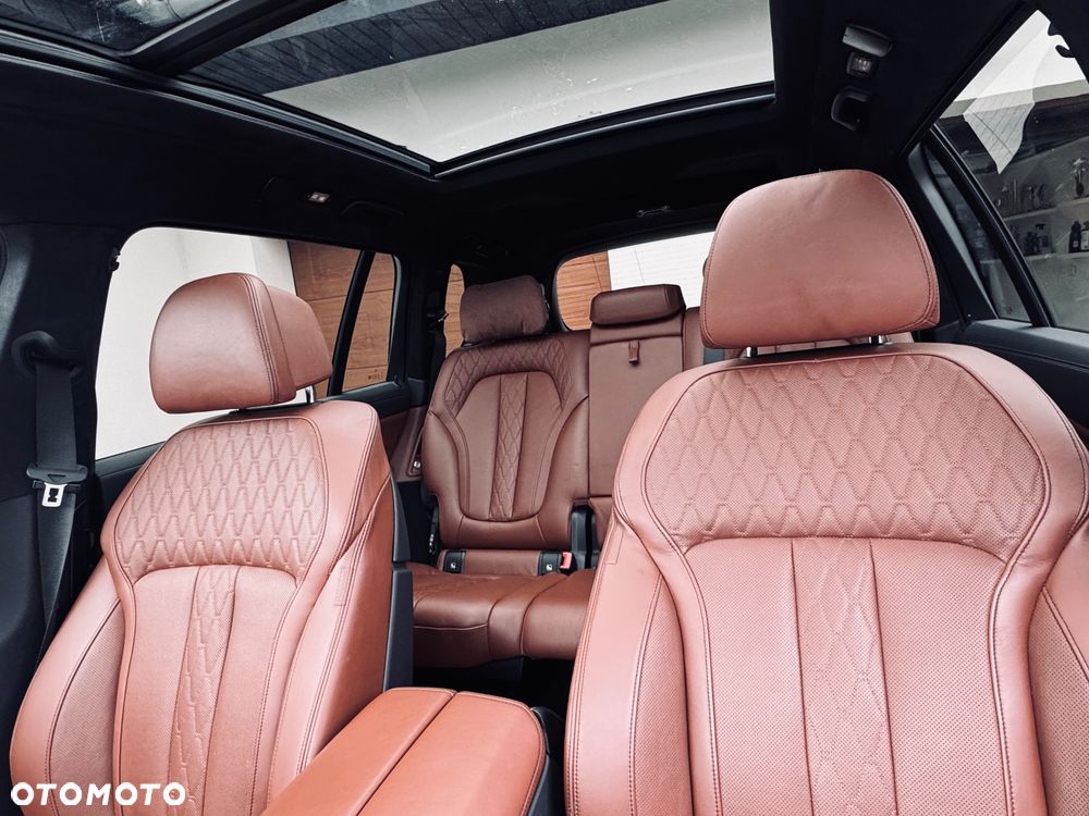 BMW X7 M50i sport - 15