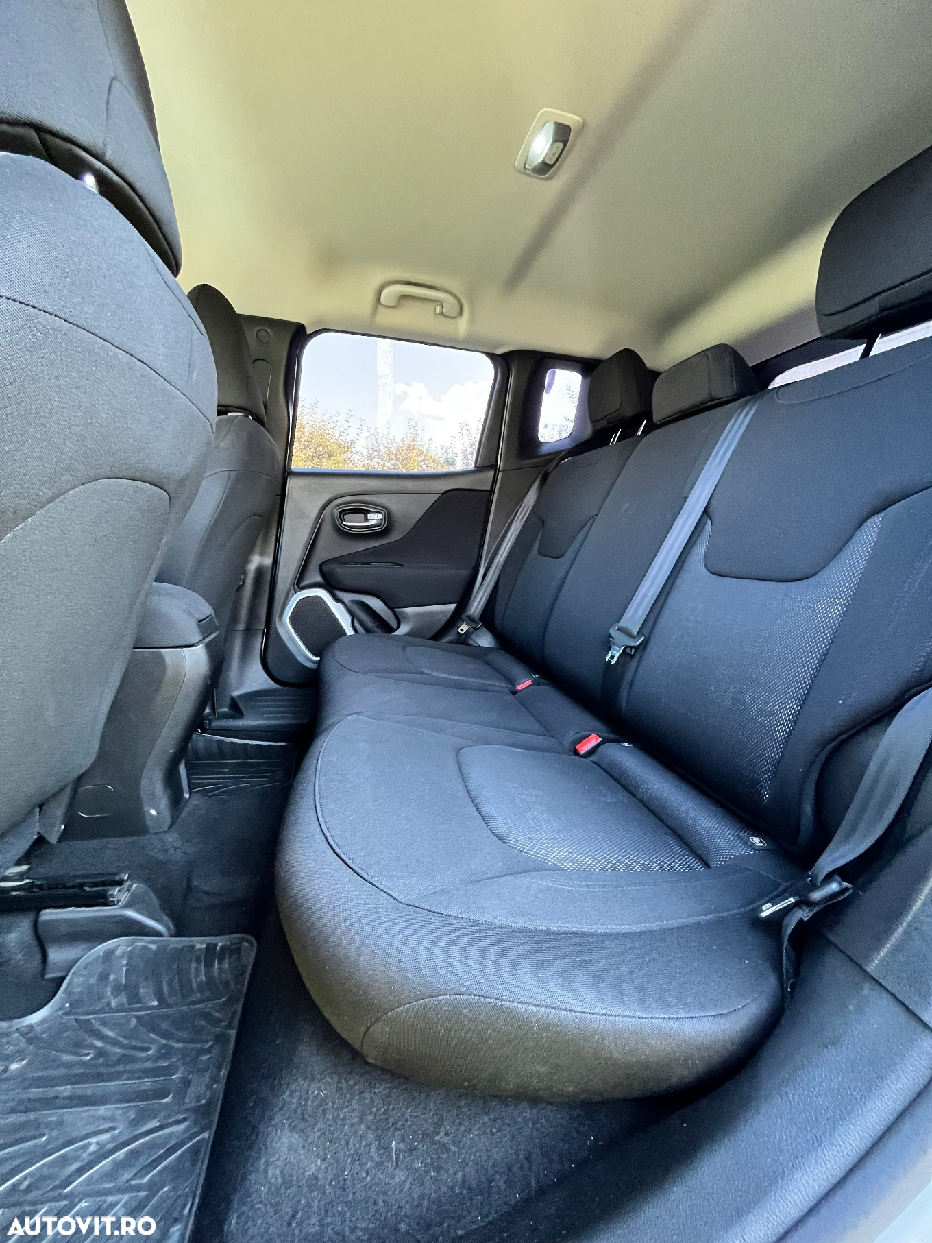 Jeep Renegade 1.6 MultiJet Sport - 6