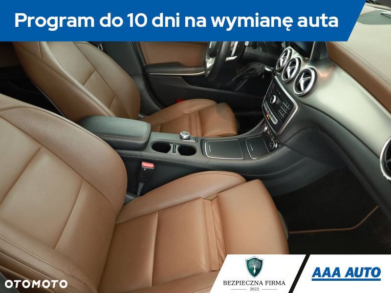 Mercedes-Benz CLA - 8