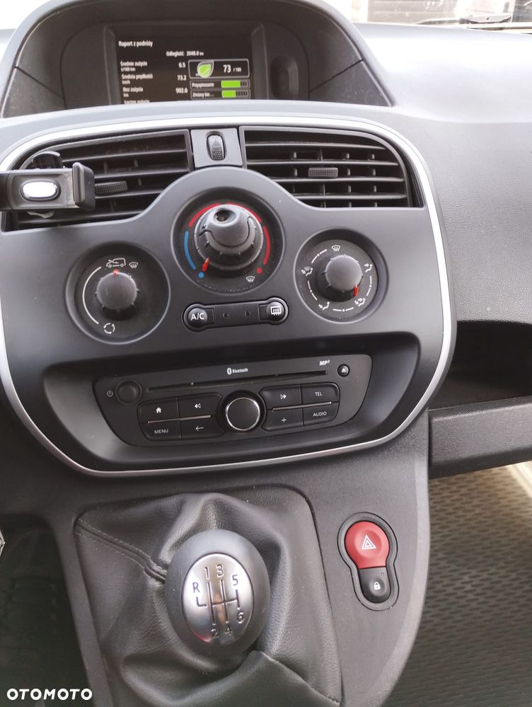 Nissan NV250 - 10