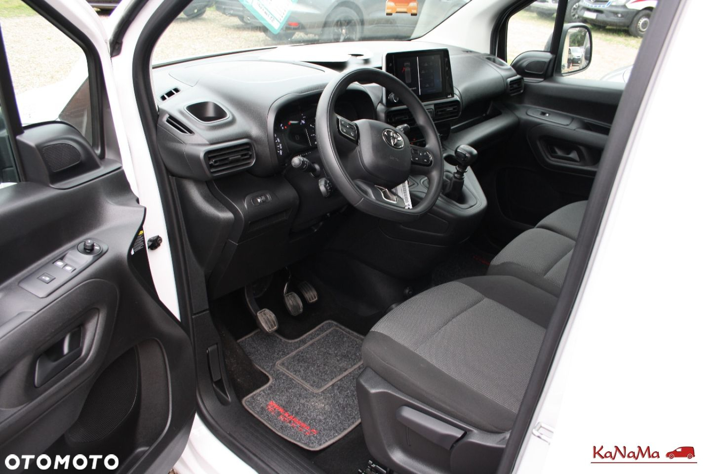 Toyota Proace City - 33