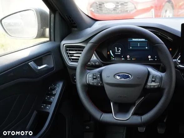 Ford Focus 1.0 EcoBoost mHEV ST-Line X - 11