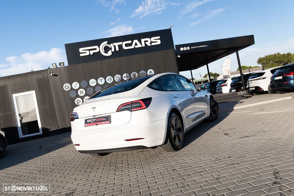 Tesla Model 3 RWD - 8