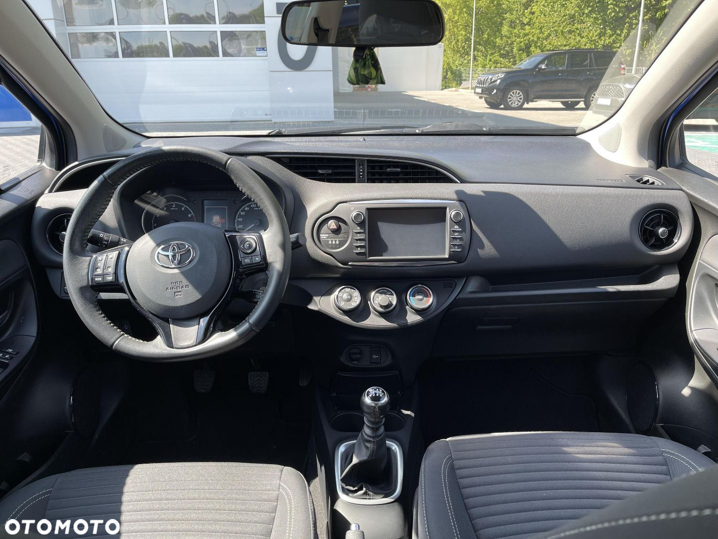 Toyota Yaris - 10