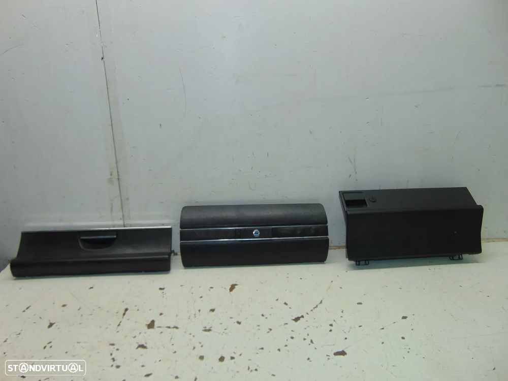 Mercedes W114/115/123 W201/190 tampas porta luvas - 1